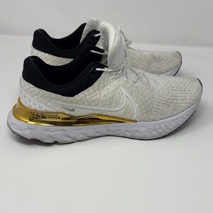 Men’s Nike React Infinity Run Flyknit 3 White and Metallic Gold Sneakers